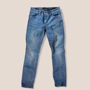 Levi’s Mid Rise Skinny Jeans